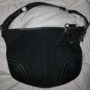 Vintage Coach - Black Boho Shoulder Bag with Silver Accents